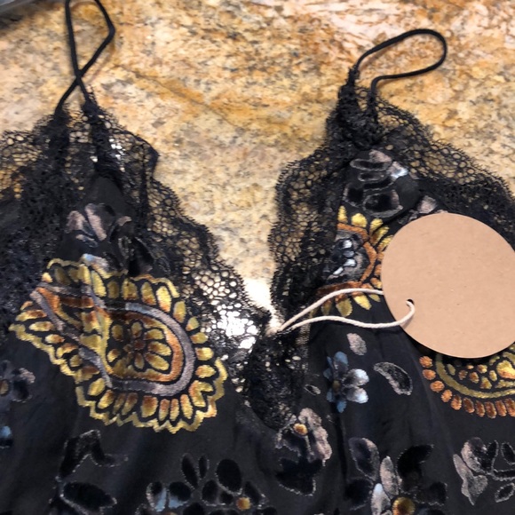 ✨Velvet Burnout Paisley Slip Dress.✨💥Host Pick💥 - Picture 4 of 8